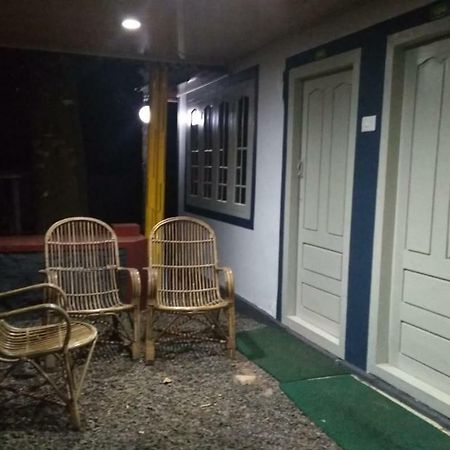 Green Garden Cottage 테카디 외부 사진