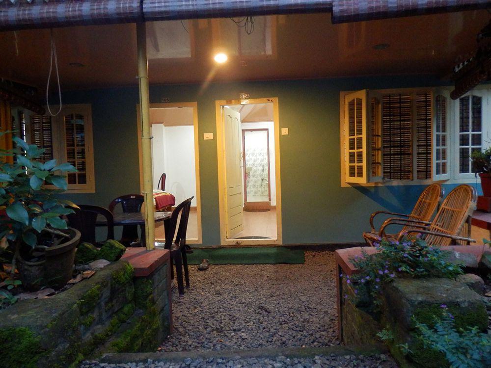 Green Garden Cottage 테카디 외부 사진